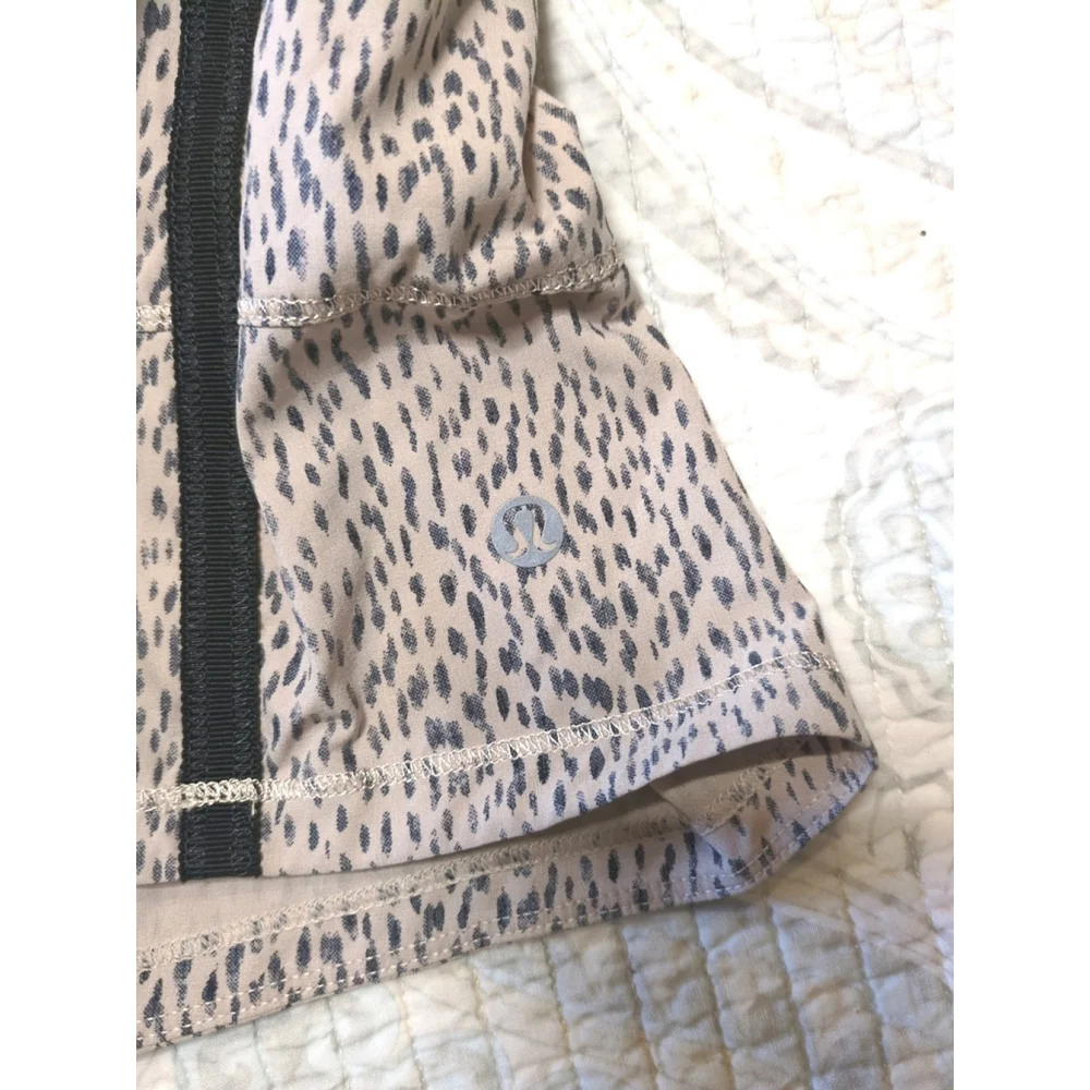 Lululemon Women's Leopard Print Skirt With Built In Shorts Size 8 - Picture 2 of 6